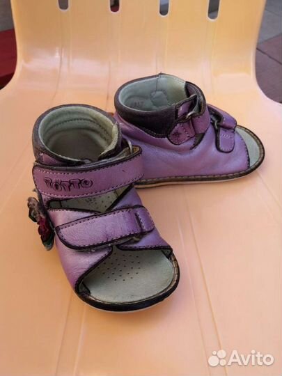 Детские туфли для девочки
