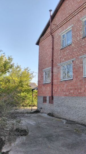 Дом 310 м² на участке 12 сот.