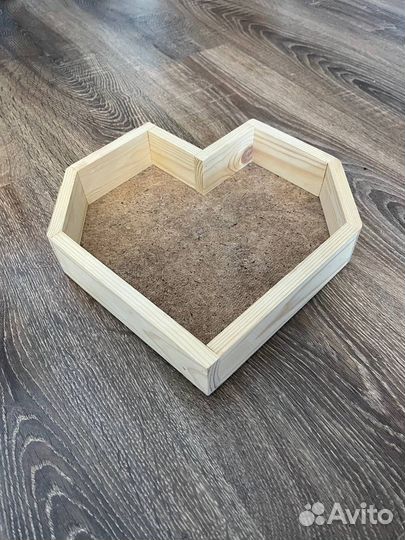 Деревянная коробка для подарка