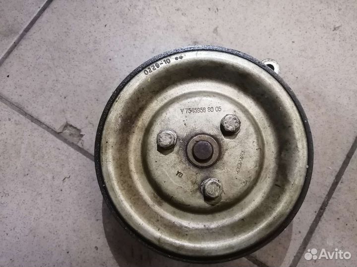 Шкив помпы Peugeot 308 1.6 EP6 120 Л.С. 2009