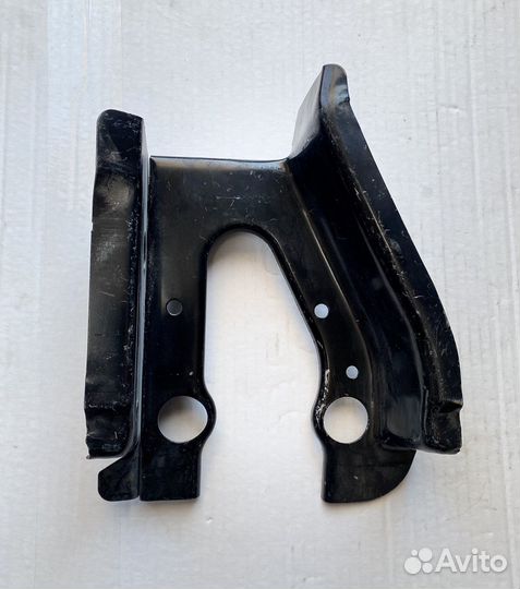 Кронштейн крепления лонжерона lacetti 93742511