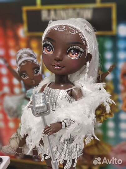 Rainbow High Rainbow Vision Divas Аиша Стерлинг