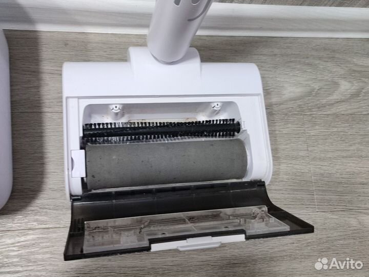 Моющий пылесос Neatsvor