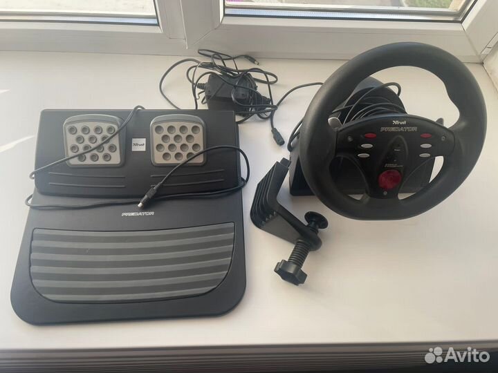 Игровой руль Trust Predator GM-3500R