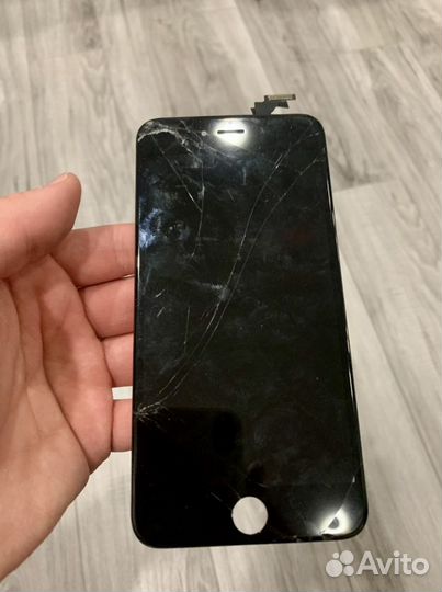 Новые и разбитые дисплеи на iPhone 5,5s,6+,7