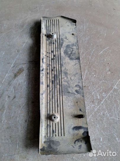 Крышка двигателя BMW E53