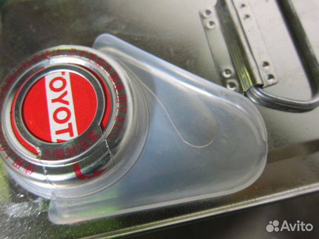 Масло гидравлическое Toyota Suspention Fluid AHC объявление продам
