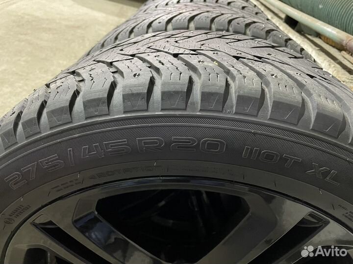 Nokian Tyres Hakkapeliitta 8 SUV 275/45 R20