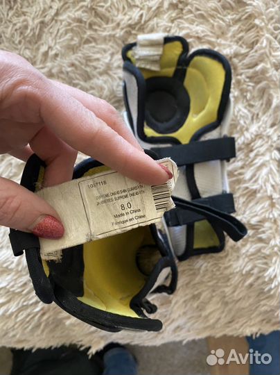 Наколенники Хоккейная форма