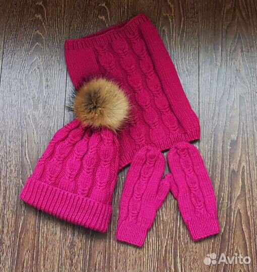 Шапка, снуд и варежки