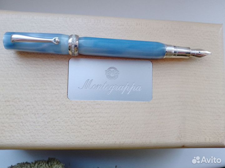 Перьевая ручка montegrappa с бриллиантами