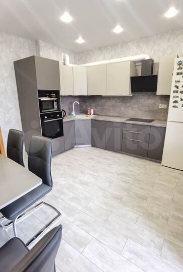 2-к. квартира, 66 м², 10/16 эт.