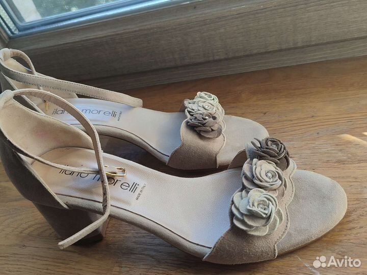 Босоножки женские 38 размер оригинал