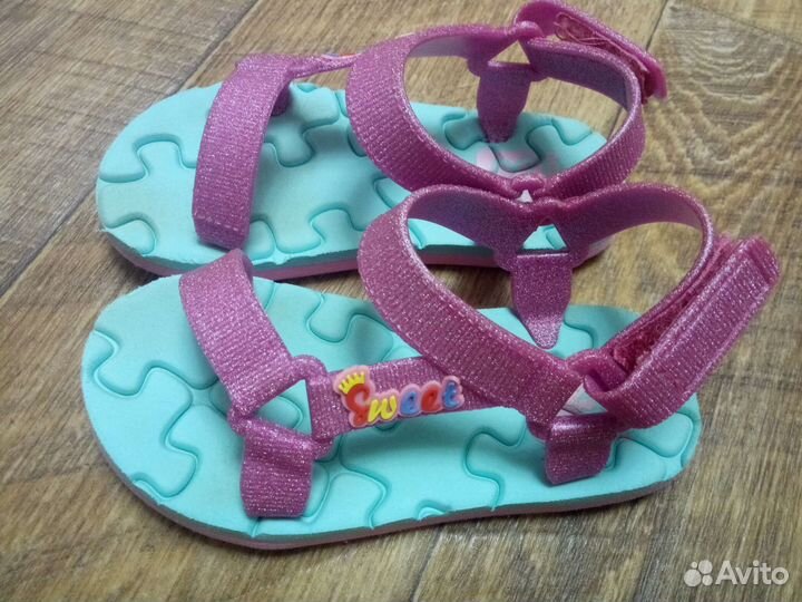 Сандалии для девочки