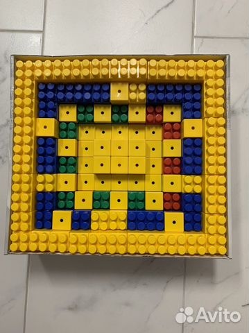 Детский коеструктор типа Лего