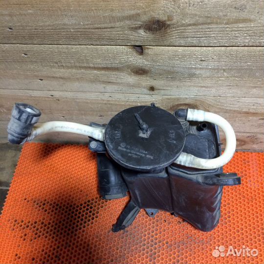 Абсорбер (фильтр угольный) Volkswagen Touareg