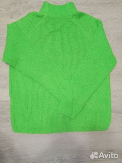 Свитер женский р.44-48