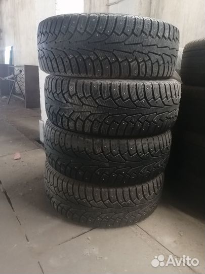 Nokian Tyres Hakkapeliitta 5 235/60 R17