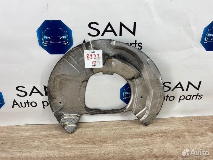 Пыльник тормозного диска передний правый Bmw X5