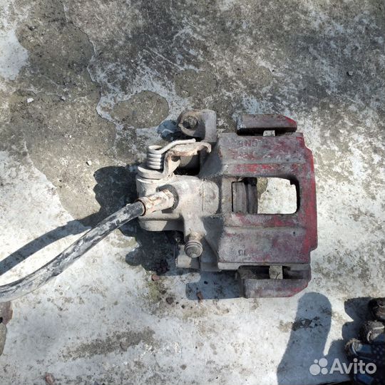 Суппорт volvo задний левый