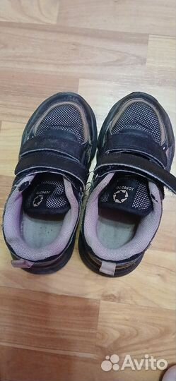 Кроссовки 28