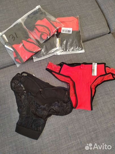 Набор женских трусов новый