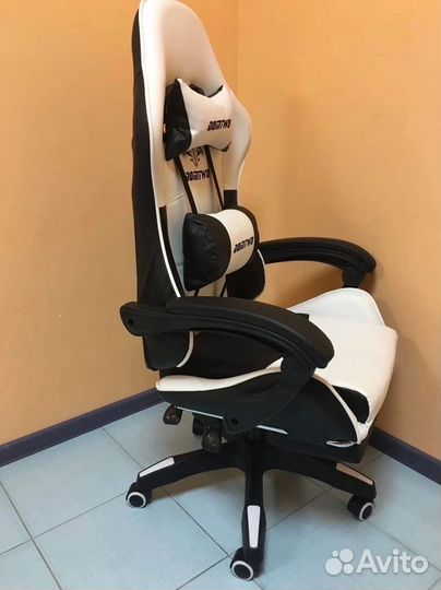Компьютерное игровое кресло геймерское с массажем