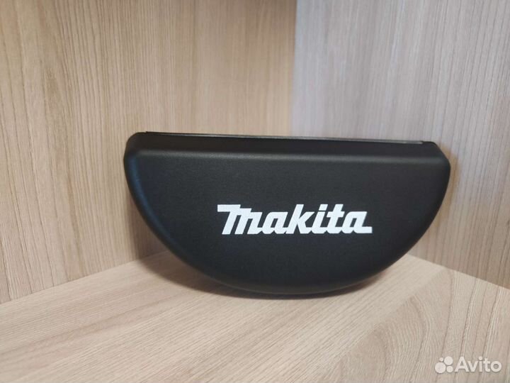 Очки Makita