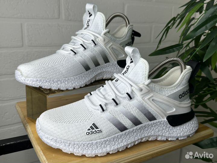 Кроссовки женские Adidas 39 размер