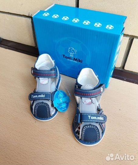 Сандалии 18 и 20 р-ры 