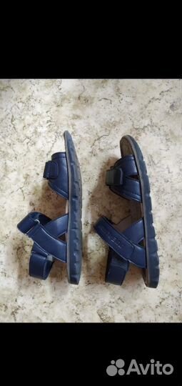 Сандалии 35