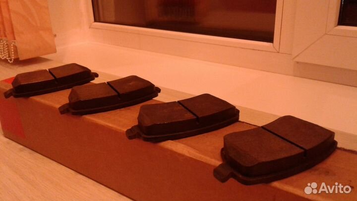 Тормозные колодки передние Рено Дастер