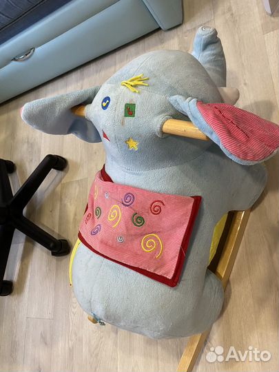 Слон-качалка