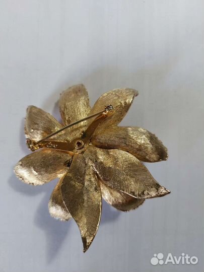 Брошь винтаж Coro