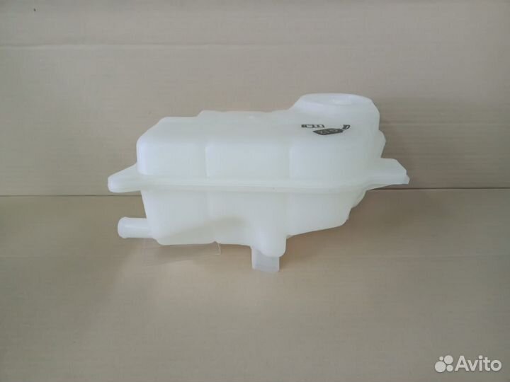 Бачок расширительный VW Passat B5+, Audi A4 B6/B7