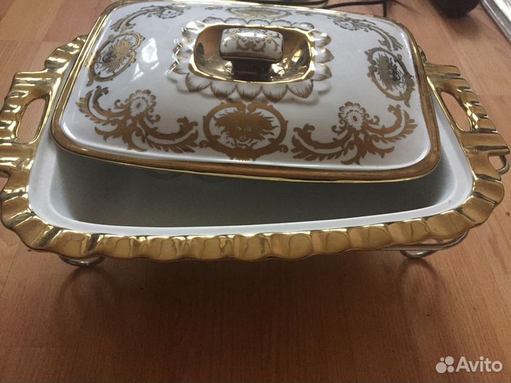 Посуда:рюмки, вазы, чашки, сковорода