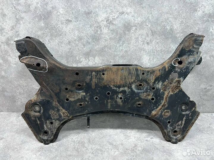 Передняя балка (подрамник) Hyundai Solaris 2012