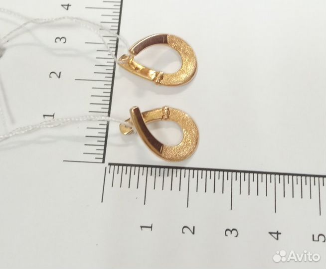 Золотые серьги