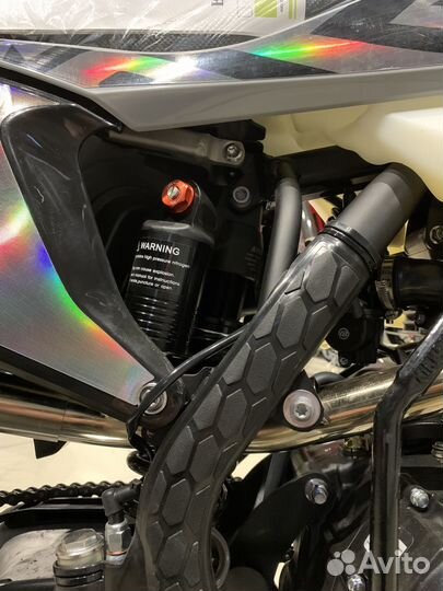 Мотоцикл кроссовый BRZ X5M (172FMM-PR)