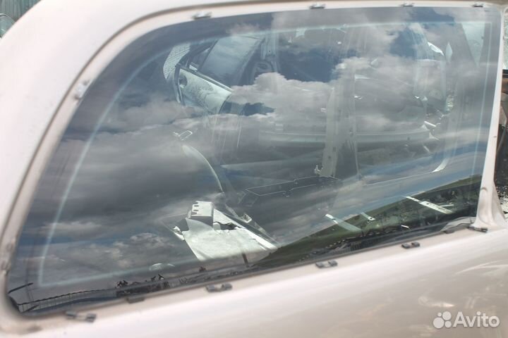 Стекло заднее w210 универсал мерседес