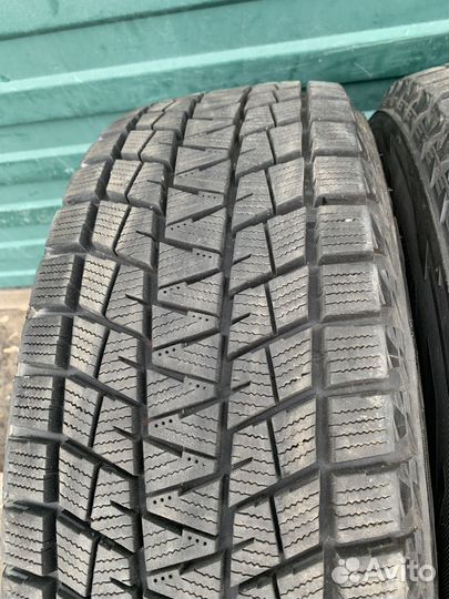 Bridgestone Blizzak DM-V1 225/65 R17 102Q