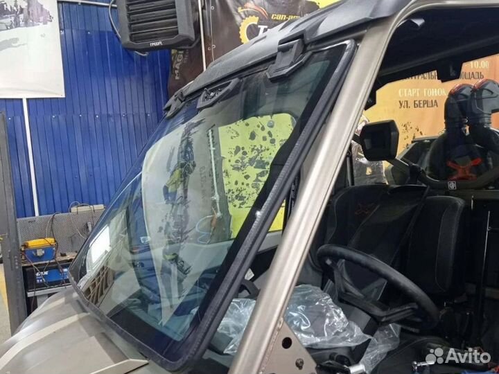 Стекло лобовое BRP CAN AM defender traxter