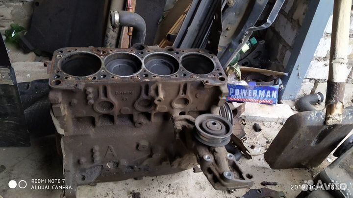 Блок двигателя на пассат б3.б4 1.8
