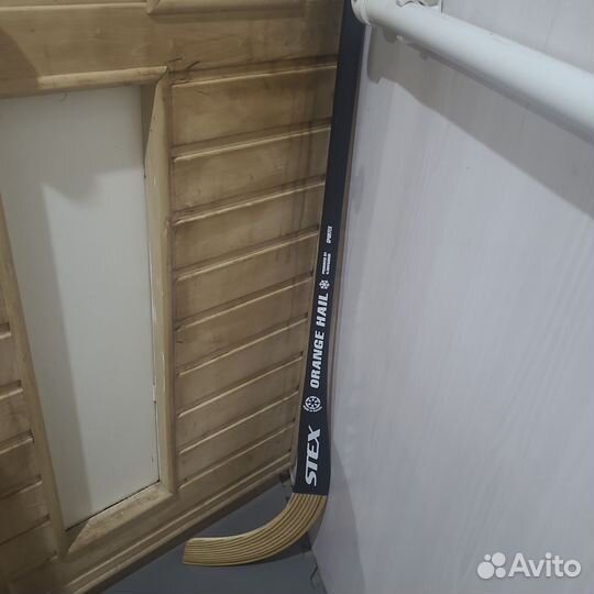 Клюшка хоккейная