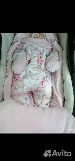 Комплект на выписку для девочки