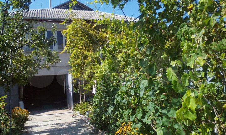 Комната 15 м² в 5-к., 2/2 эт.