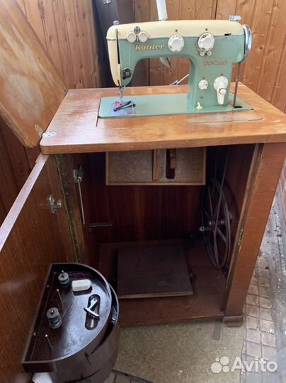 Швейная машина