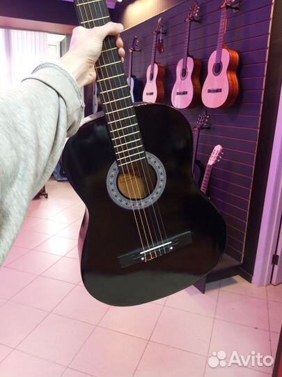 Гитара классическая 4/4 Belucci BC-3905 черная