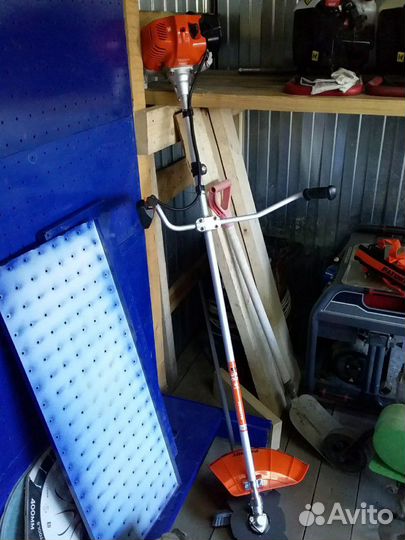 Триммер. бензокоса сдам