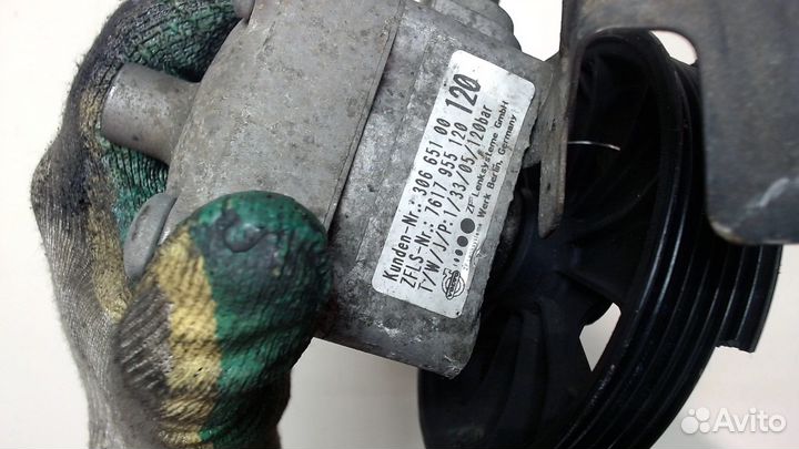 Гур Volvo S80, 2005